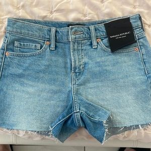 Banana Republic mid-rise Jean shorts